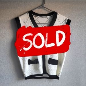 ***SOLD ON DEPOP***USED Black/White Sweater Vest with Buttons S